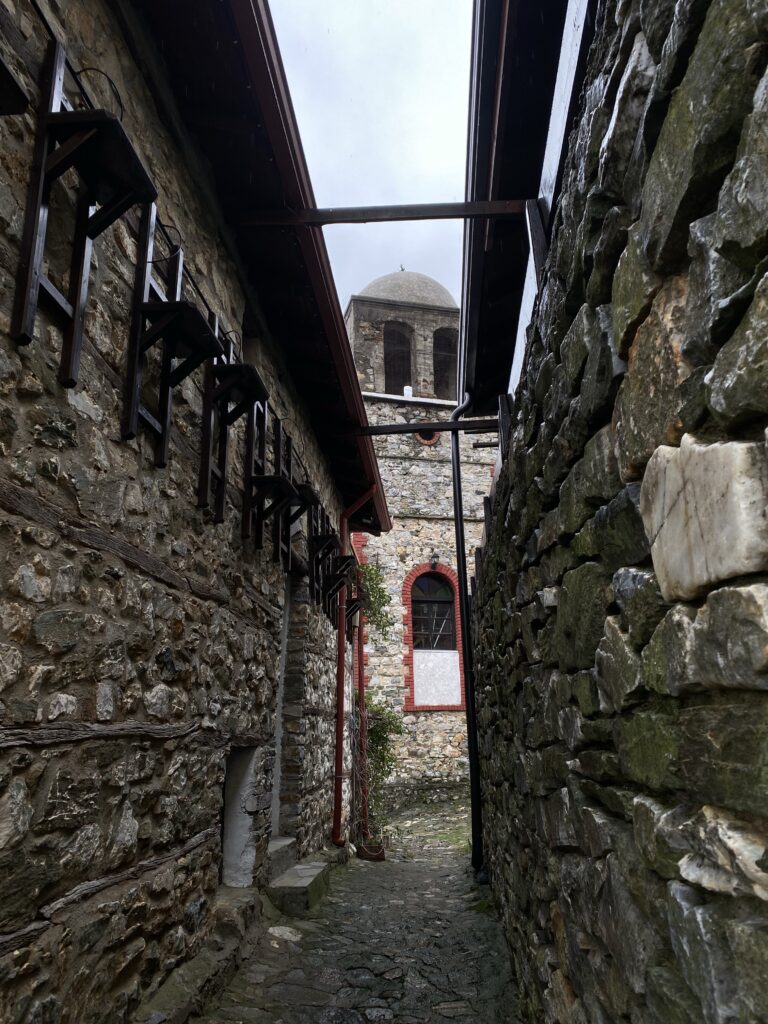 free-photo-of-beco-alameda-ruela-antigo